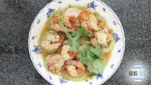 吊瓜蒸着吃的做法视频教程,简单美味，营养满分