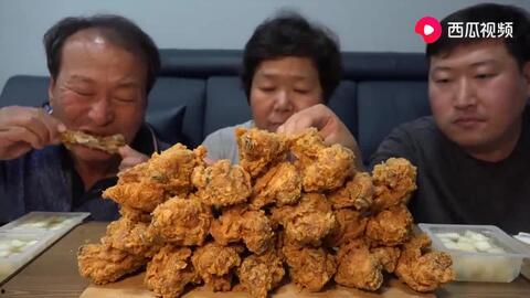 吃瓜湖北一家人视频,趣味横生的家庭时光