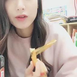 吃瓜少女迷淑芬视频,揭秘视频背后的趣味与魅力