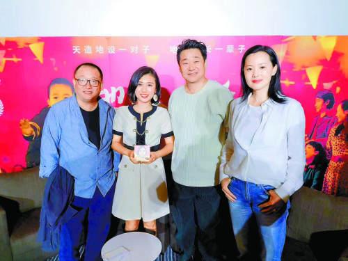 王景春吃瓜视频,揭秘娱乐圈幕后故事