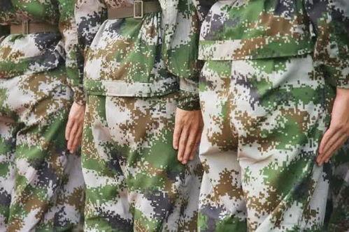 军训搞笑吃瓜视频下载,笑料百出，青春回忆录